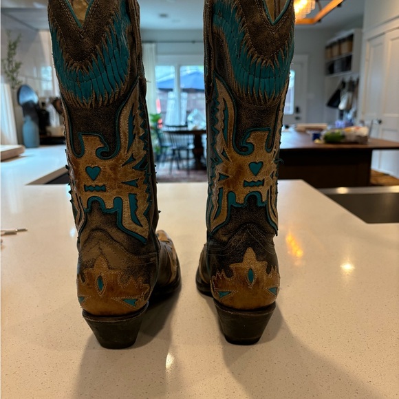 Western Leather Cowboy Boots - Black and Tan - Picture 6 of 13